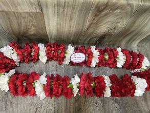 Carnations Lei - SCU (more red)